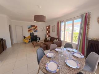 Maison climatisée 3* à 50m de la plage, pour 6 pers avec jardin, WiFi et parking – Le Barcarès - 5