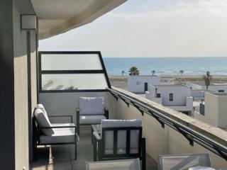 Appartement moderne avec clim à 100 m plage pour 6 pers - 0