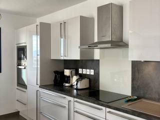 Appartement moderne avec clim à 100 m plage pour 6 pers - 9