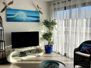 Appartement moderne avec clim à 100 m plage pour 6 pers - 8