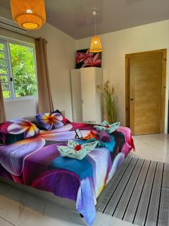 Vaihi's Garden Huahine - 7