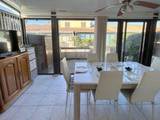 Maison T2 Mezzanine Climatisée avec Terrasse et Parking, proche Plage et Animations au Barcarès - 0