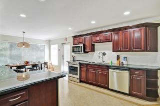 WALK to Beach Luxury 3BR Villa in Hollywood Lakes - Hollywood - 1