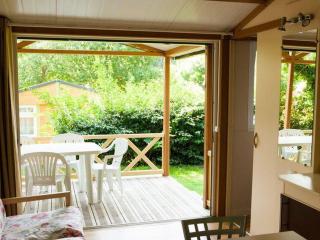 Spacieux Chalet avec Terrasse à Bénodet, 3 Chambres, 6 Pers. - API-1-52-1443 - 9