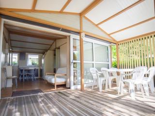 Spacieux Chalet avec Terrasse à Bénodet, 3 Chambres, 6 Pers. - API-1-52-1443 - 3