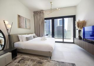 Chic Studio Apartment Binghatti Canal Business Bay - 9