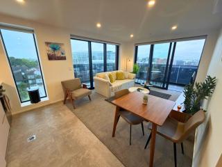 Stylish 1BR Apartment near Te Kaha Stadium - 0