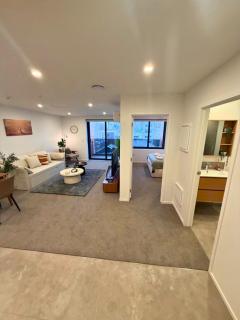 Brand-New 1BR Apartment Near Upcoming Te Kaha - 5