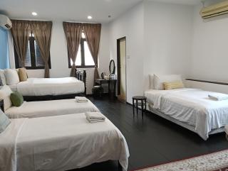 Heeren House by Amerald Group - 8