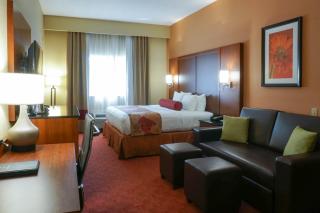 Best Western Plus Georgetown Corporate Center Hotel - 3