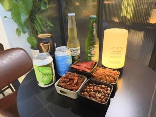 Dayin International Youth Hostel - Jing'an Joy City Suzhou Creek - 1