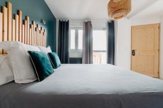 La Villa d'Hélène Chambre d'hôtes BnB - Cluses - Parking Voiture - Moto - Vélo - 3