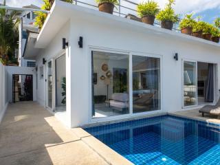 Baan Iris 2BR - Private Pool & Sunrise Deck - 2