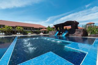 Tok Aman Bali Beach Resort @ Beachfront - Kampong Ayer Tawar - 9