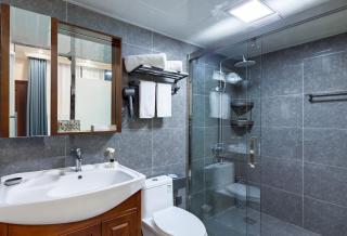 Qingcheng Mountain Worry-Free Courtyard Private Hot Spring Hotel - 1