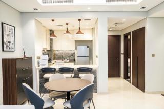 Modern 2BR Apartment Nobles Tower Dubai Views - 1