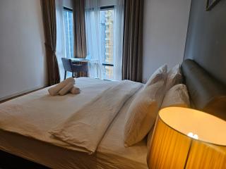 Stylish Large 3guests 1br St Mary Residences - 2