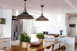 Hill & Tides Plett - Coastal View Apartment - 7