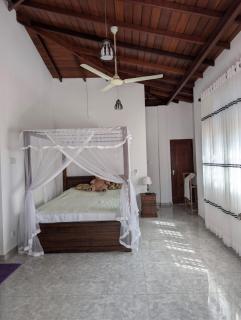 Birty's Barefoot Bay - 8