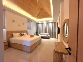 Modern Rustic 4 Bedrooms Villa, Walk to Rawai & Yanui Beach - 3