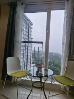 Crystal Suites I Partial Taal View - 8