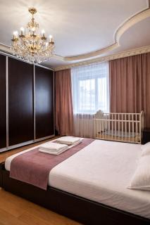 390 Шикарный вид на БАЙТЕРЕК в очень теплой квартире с 2 большими кроватями и отличными матрацами для 1-4 гостей - 7