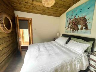 Dublin Seaview Cabin - 8