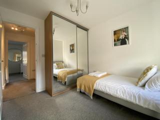 Bracknell Contemporary Stylish 3 bedroom in - Bracknell - 6