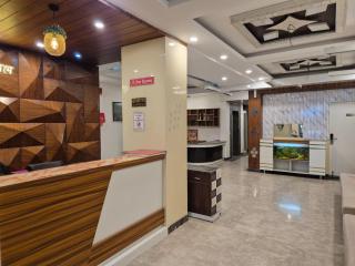 Hotel Luxeevista by Navodayans Agra - 5