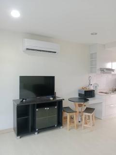 The Beach Bangsaen Condo 327/30 - 4