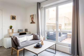 Chambre privative avec balcon, Netflix & fibre - 1