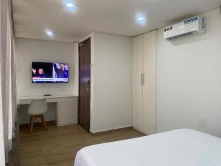 Serene Heights Hotel - 6