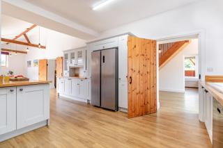 6 Bed in Three Holes oc-t31855 - 3