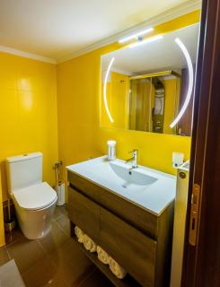 Entire Apt Metro Park 1 - 8