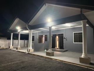 Homestay De Acacia Rumah Melati - 7