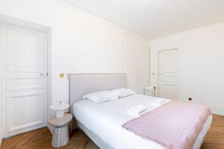 GuestReady - Charming Retreat in the 11th Arr. - 7