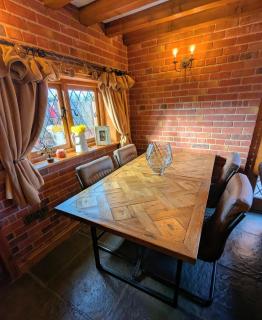 Charming two bedroom home - 6