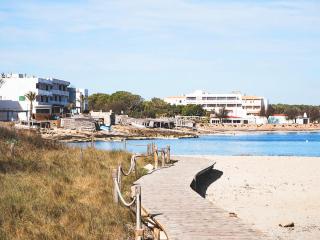 Apartamento frente al mar con balcón - 8