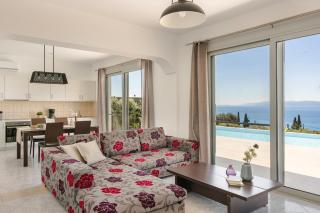 Lourdas Sunshine - 9