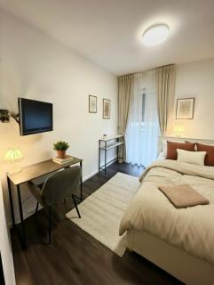 Ruhiges Hotelzimmer mit eigenem Bad - 0