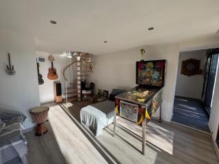 NIMES Villa au calme avec jardin à 5 min du centre ville - 1