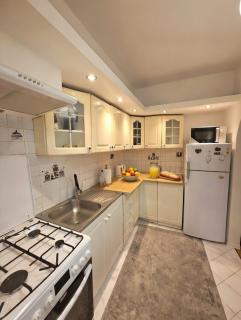 Chill Apartment with Jacuzzi - 3