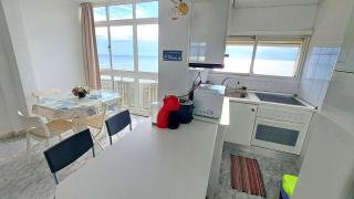 Sea Front Home - 9