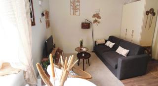 Warm and Cozy Studio Ideal location - 9