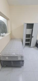 Men-only house in Khor Fakkan - 2