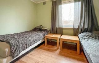 Stunning Home In Bredaryd With Wifi - 3