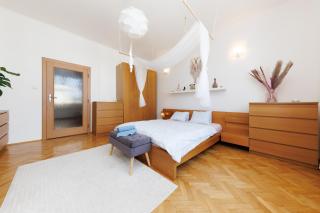 Romantic Fireplace Apartment - 5