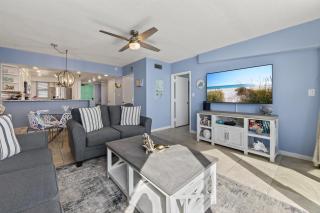 New Listing! Direct oceanfront 2/2 condo with huge balcony and beachfront pool - 2