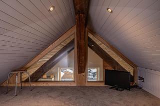 Toits des Pècles Top-Floor Alpine Apartment with Stunning Mont-Blanc View - 3