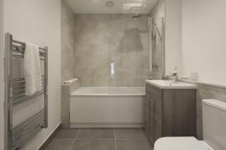 Fantastic 2 Bedroom Apartment in Central Ashford - 6
